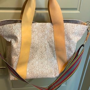 Consuela Large Caryall in Clay.  Used once.